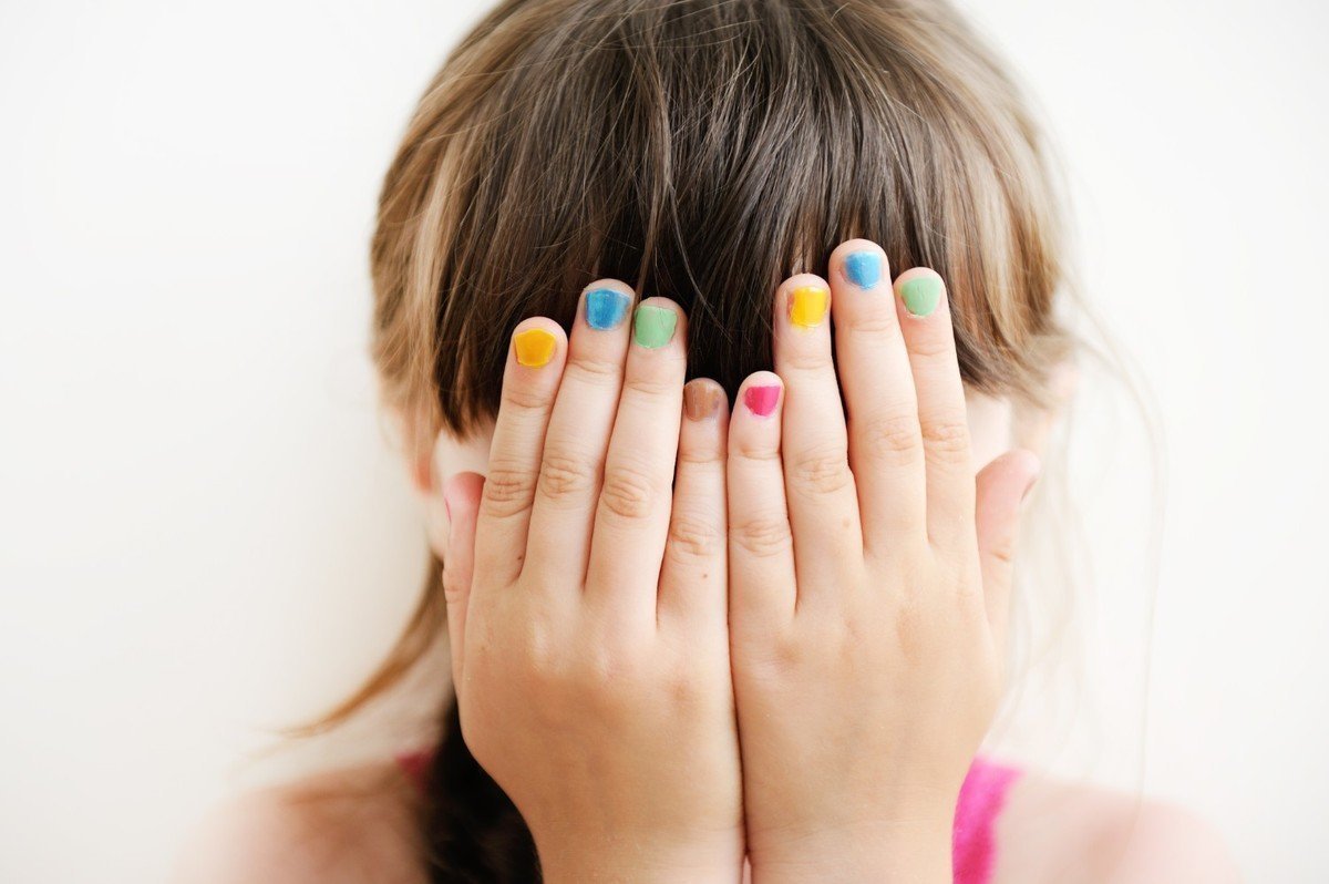 子どもに大人用のネイルは危険！？ネイルデビューにおすすめな商品8選！の画像